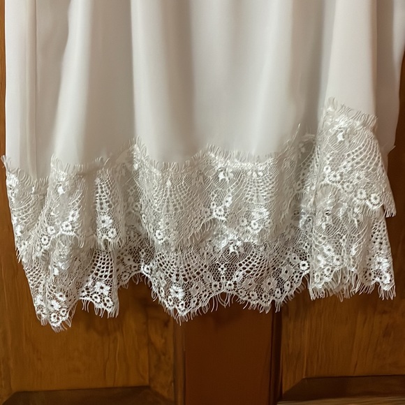 WHBM Cream Lace Top - Picture 2 of 11